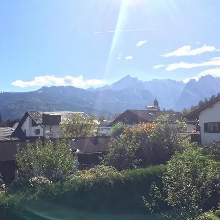 Ferienhaus In Sonnenbichl Mit Garten, Terrasse Und Grill Holiday home
